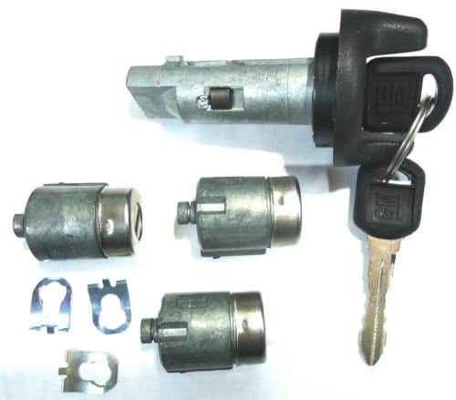 CHEVY/GMC OEM Ignition Key Switch Cylinder &amp; 3 Door LockSet W/2 GM Logo Keys