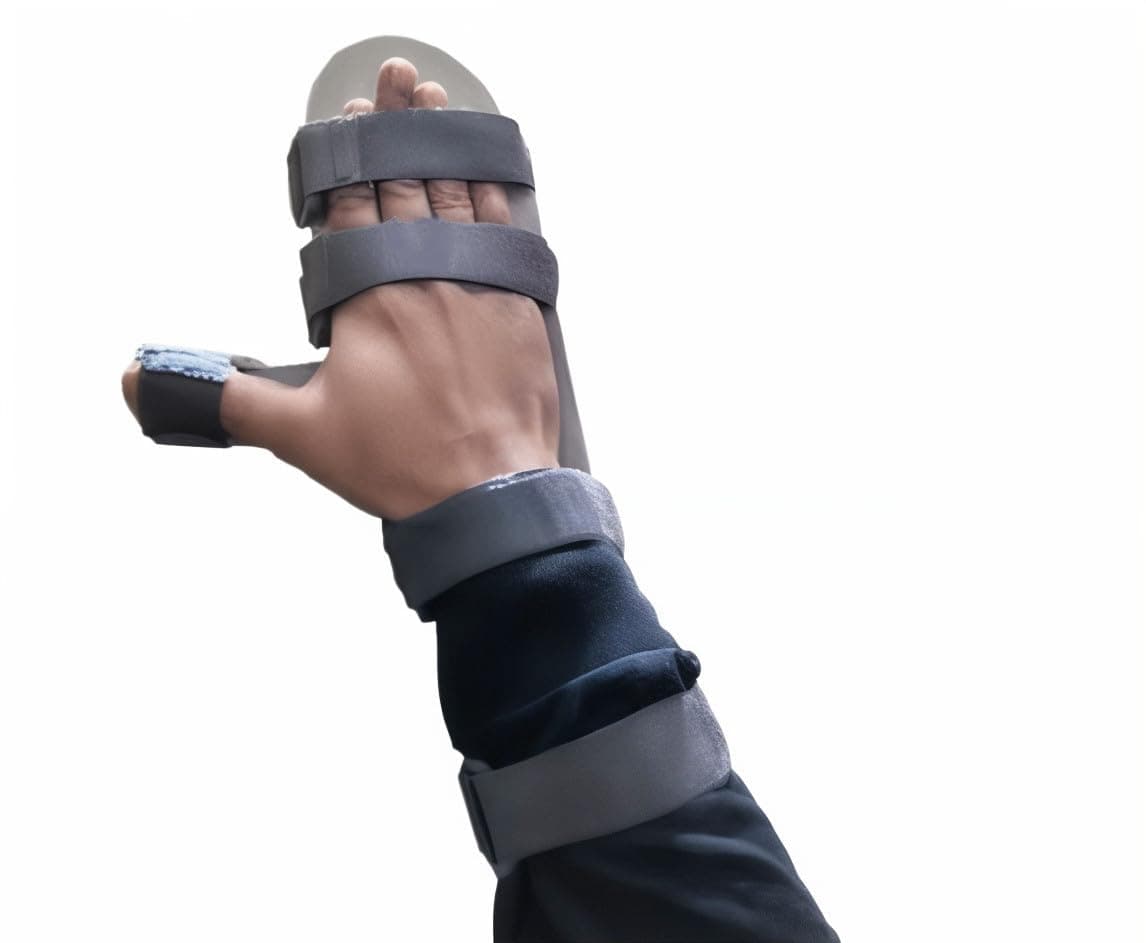 Wrist Hand Support Static Cockup Splint for Stroke, Paralysis, Arthritic Diseases, and Fractures (For Kids Rght Hand, XS)