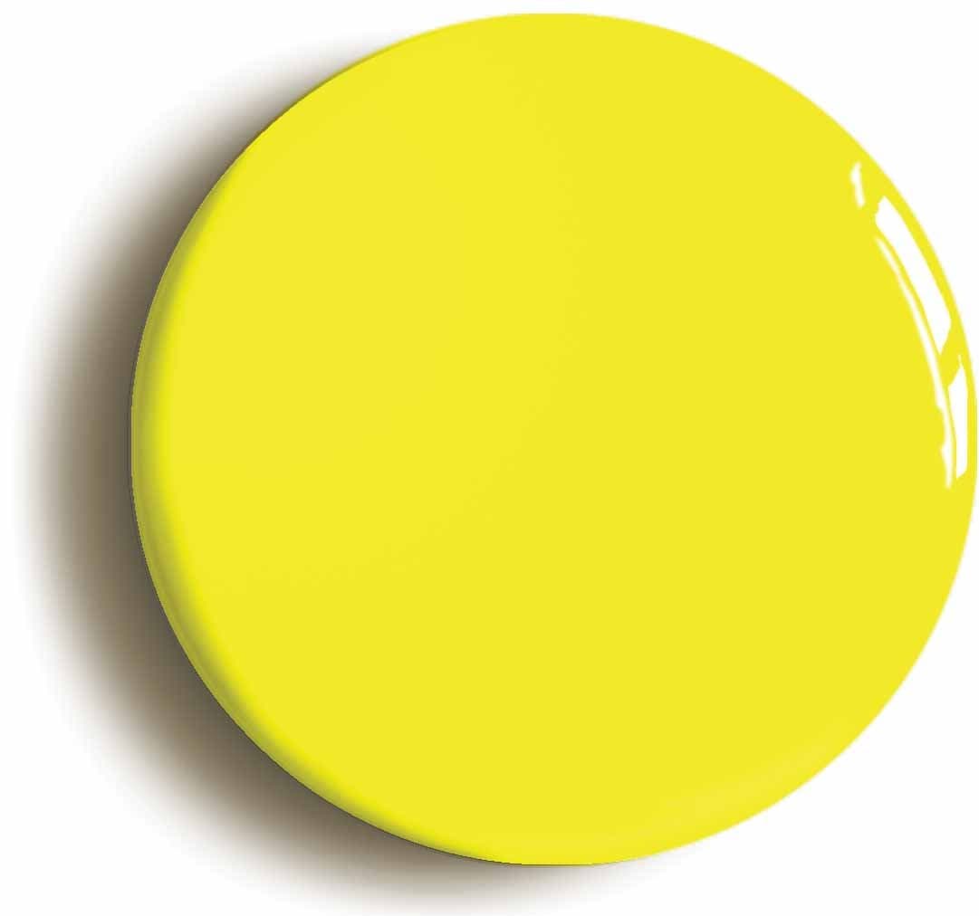 PLAIN YELLOW BADGE BUTTON PIN (Size is 1inch/25mm diameter)