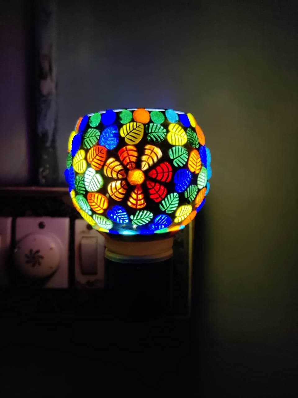 Kapur Dani Electrical Camphor Diffuser. Glass Kapoor Dhani & Essential Oil Diffuser with On Off Switch to Toggle Between Burner & Lamp (Heart Shape Leaf)