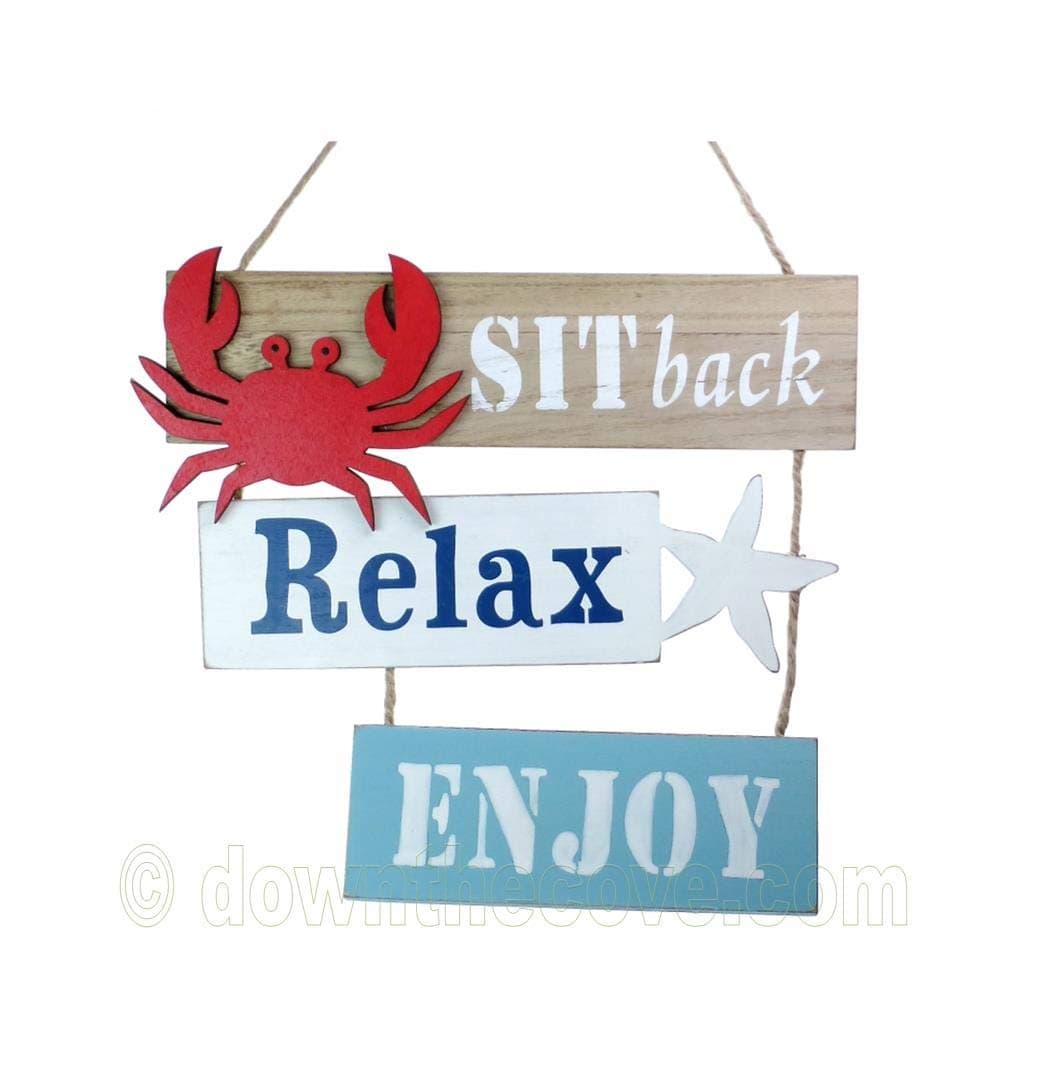 QuaytradersRelax' Hanging Sign with Crab