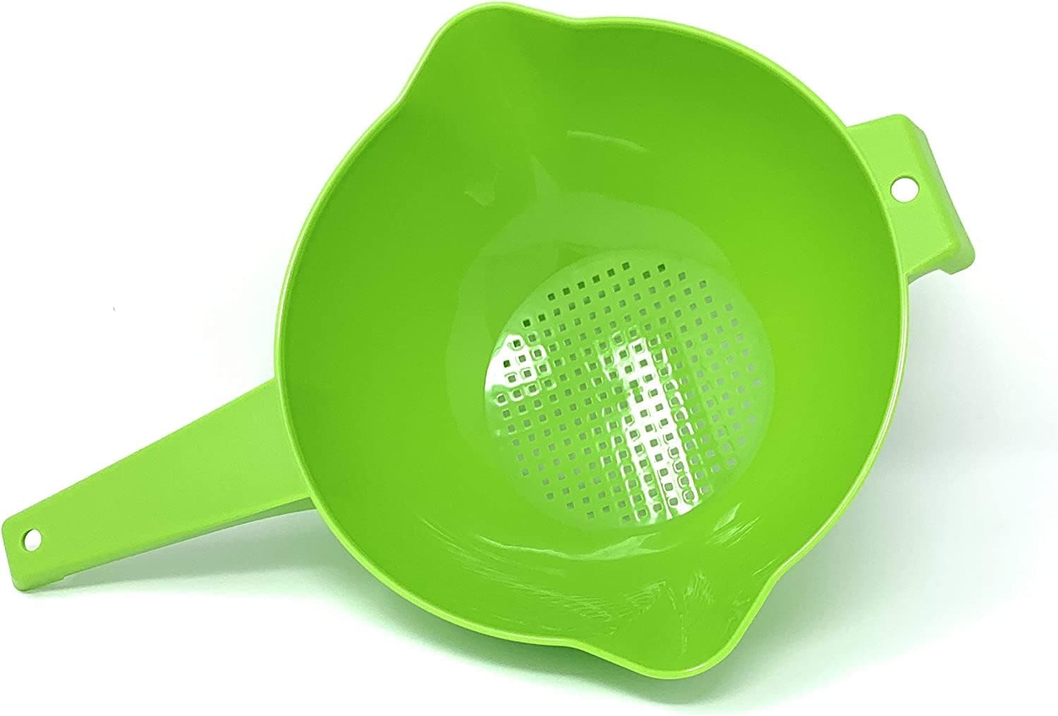 2 Quart Colander Strainer with Handle in Green
