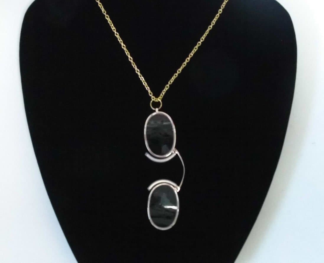 Metal Frame Compact Specs Advanced Reading Glasses Pince Nez Type +1.50 with 30" Necklace