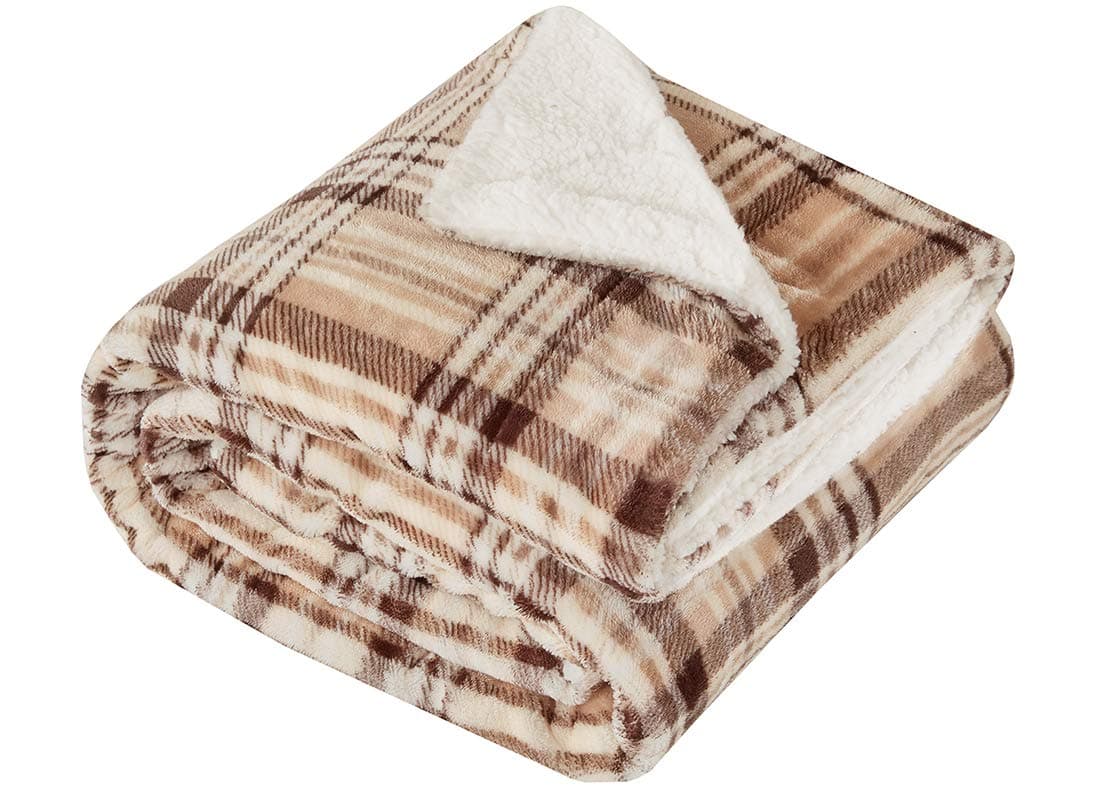Microlight to Berber New Range of Light But Warm Soft Fluffy Micro Velour Throw Blankets For Sofa and Bed, Wrinkle Resistant, Anti-fade (Plaid-Khaki, 150 * 200cm)