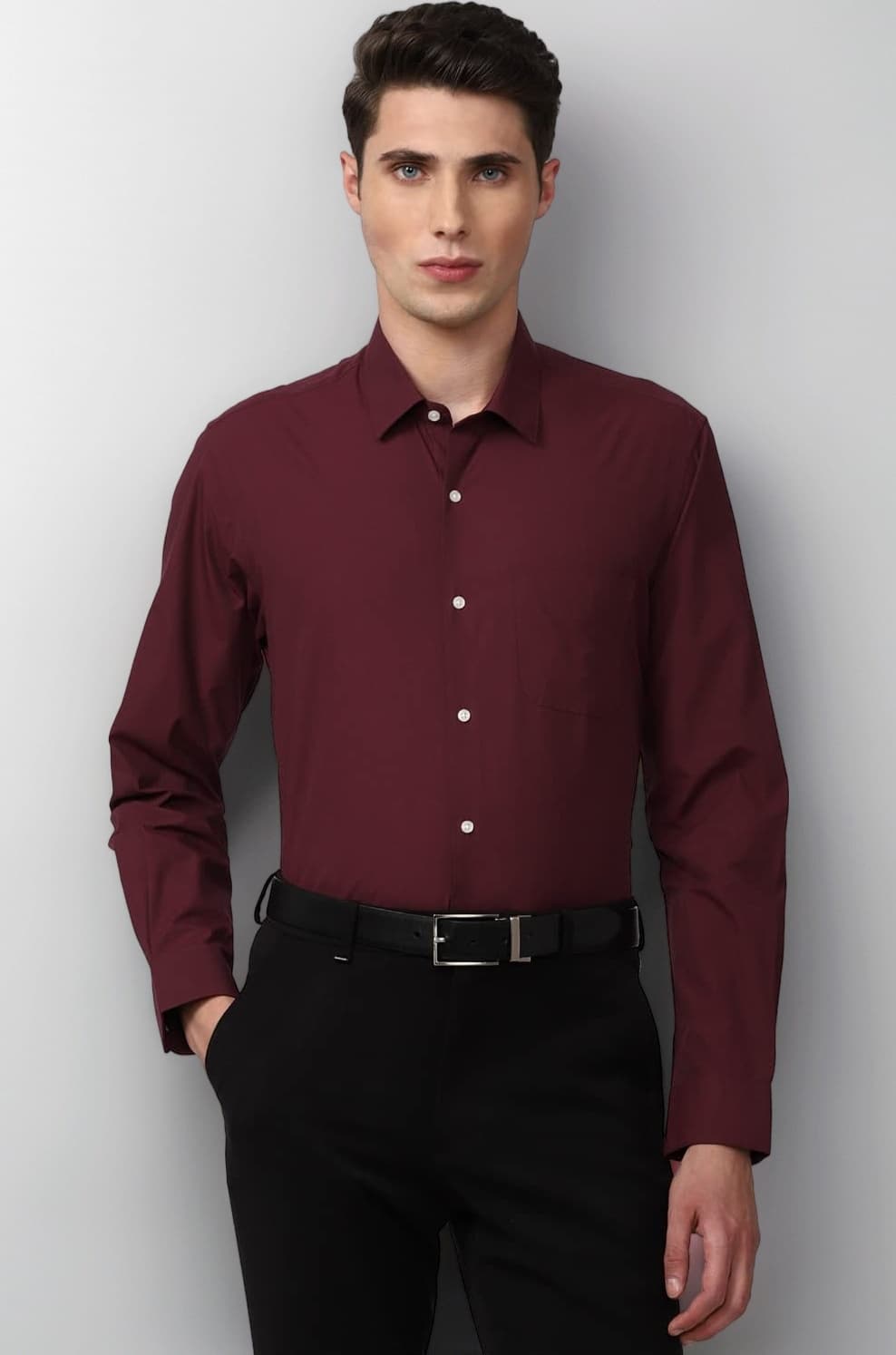 Peter England Men's Everday Regular Fit Solid Shirt | Cotton Rich | 5-Pin Pocketing