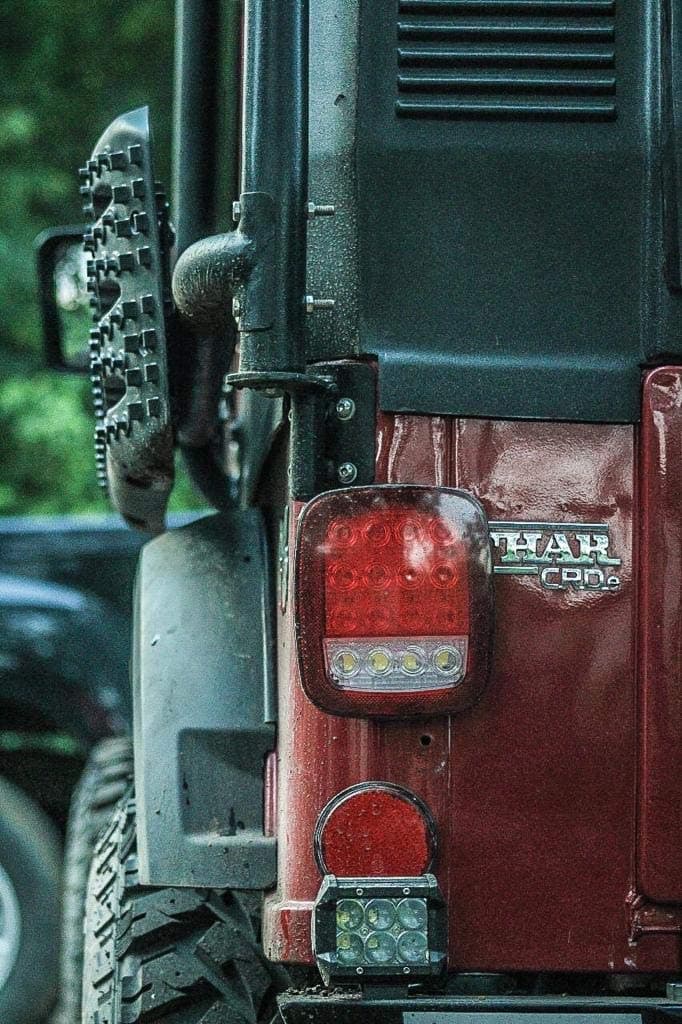 JTI Bold Look Wrangler LED Tail Light Lamp for Thar/540/550 (6x1.5x7-inch) -Pair of 2, Red & White