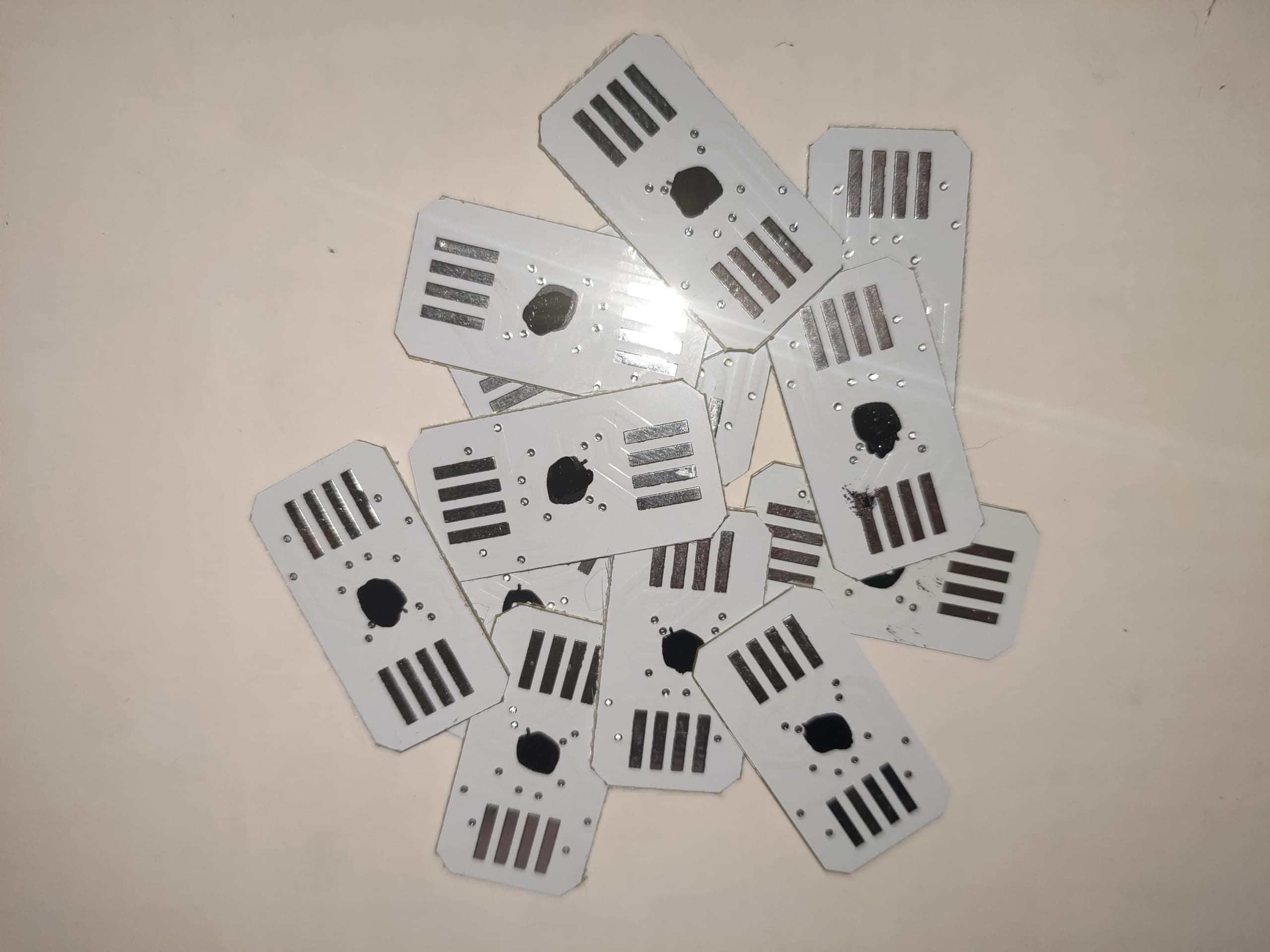 12-Pack Rigid White Link Connector for Nanoleaf Aurora Light Panels (NC04-0002), Minimalist Style