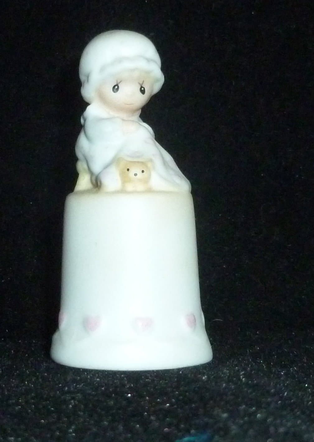 Precious Moments Love Covers All Figural Thimble