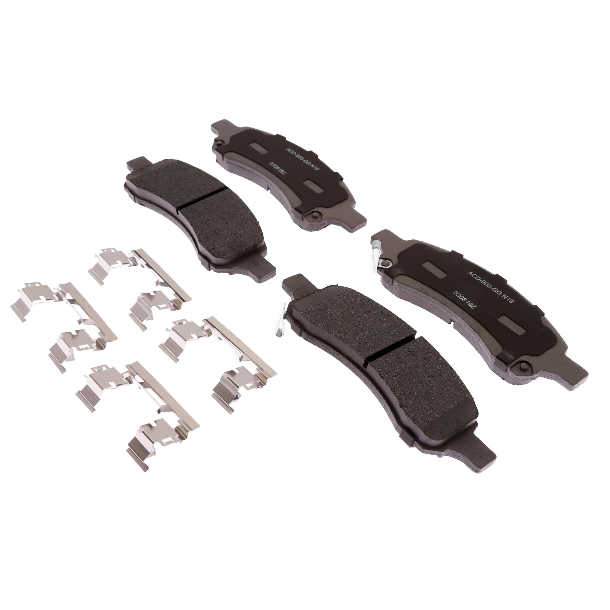 Silver 14D1169ACHF1 Ceramic Front Disc Brake Pad Set with Clips