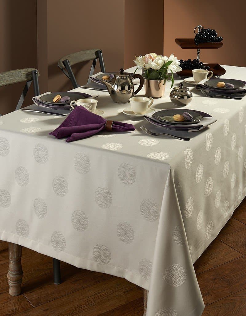 Easy-Care Linen Tablecloth The Esse Table Cloth - Luxury Table Linens Round or Rectangle