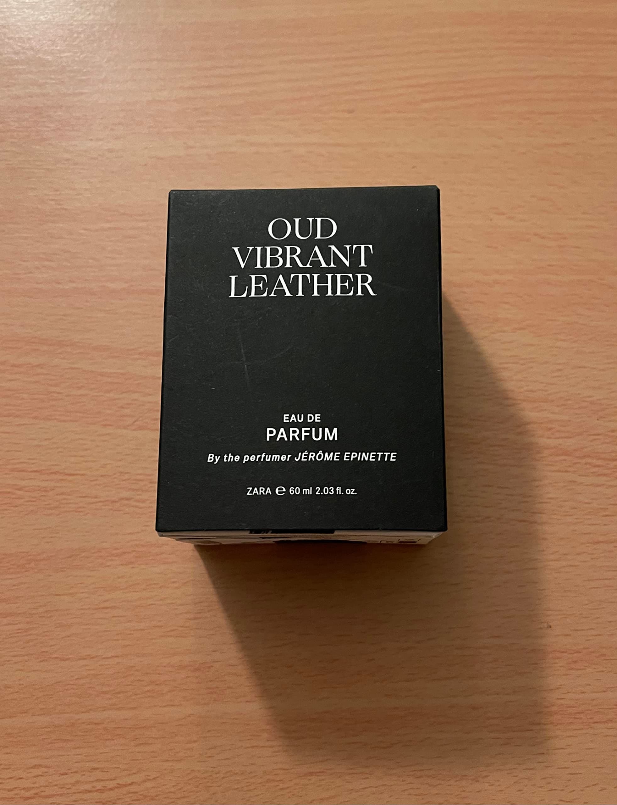 Vibrant Leather Oud Eau De Parfum 60 Ml (2.03 Fl. Oz) Men'S Woody / A Warm, Elegant And Long-Lasting Fragrance