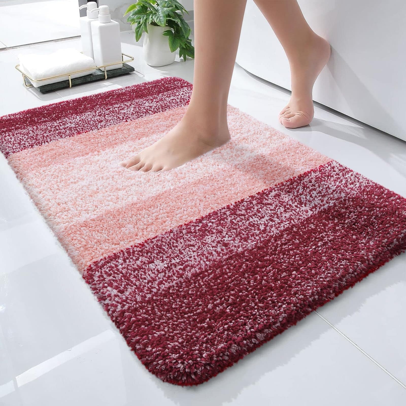 smiry Microfiber Bath Mat, 50 x 75 cm, Non-Slip Super Absorbent Bathroom Mat, Extra Soft Thick Floor Foot Mat, Fluffy Shaggy Bath Mats Rugs for Bathroom, Red