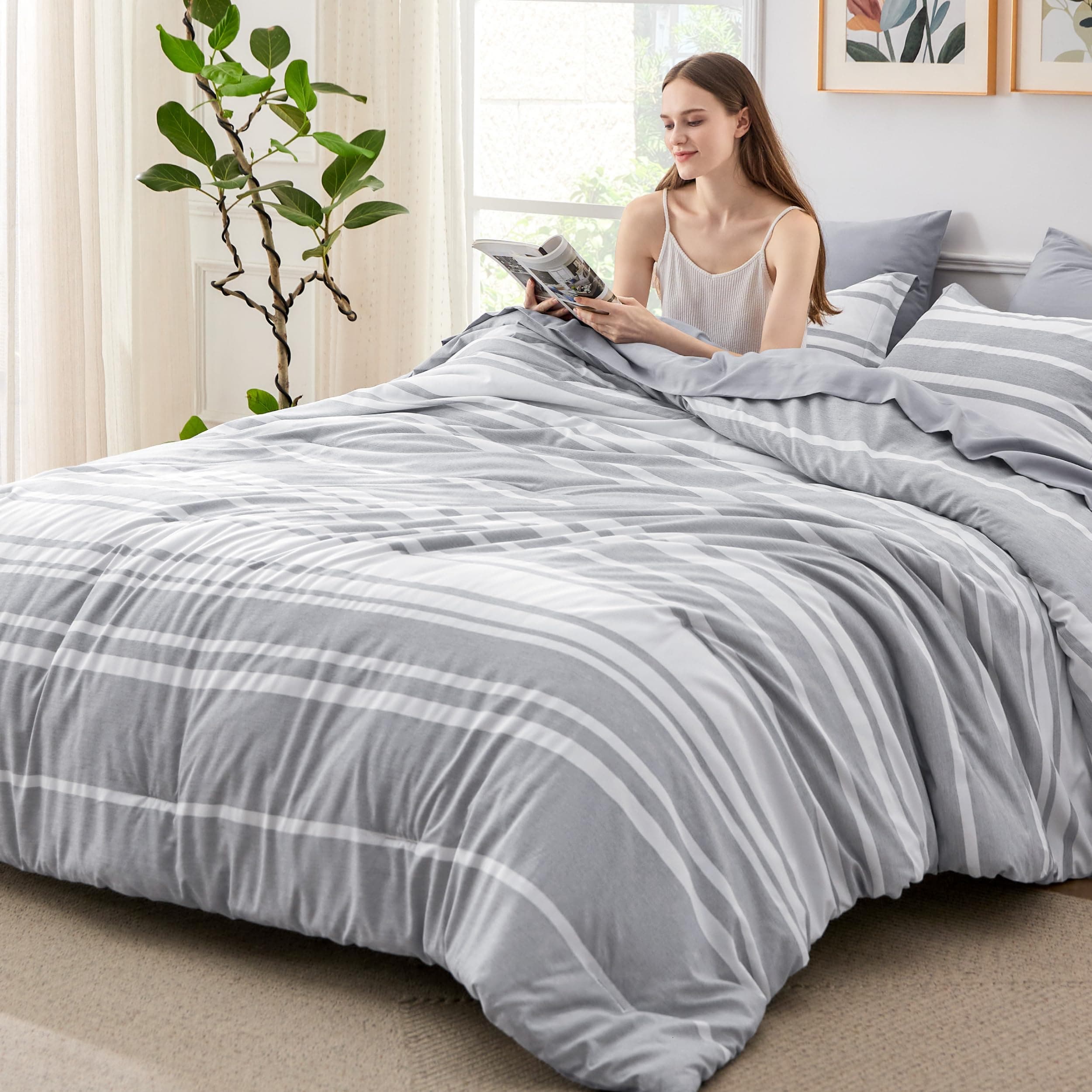 Bedsure King Comforter Set 7 Pieces, Grey Striped Bedding Set for All Seasons, Reversible, Cationic Dyeing Bed in a Bag with Comforter, Sheets, Pillowcases & Shams