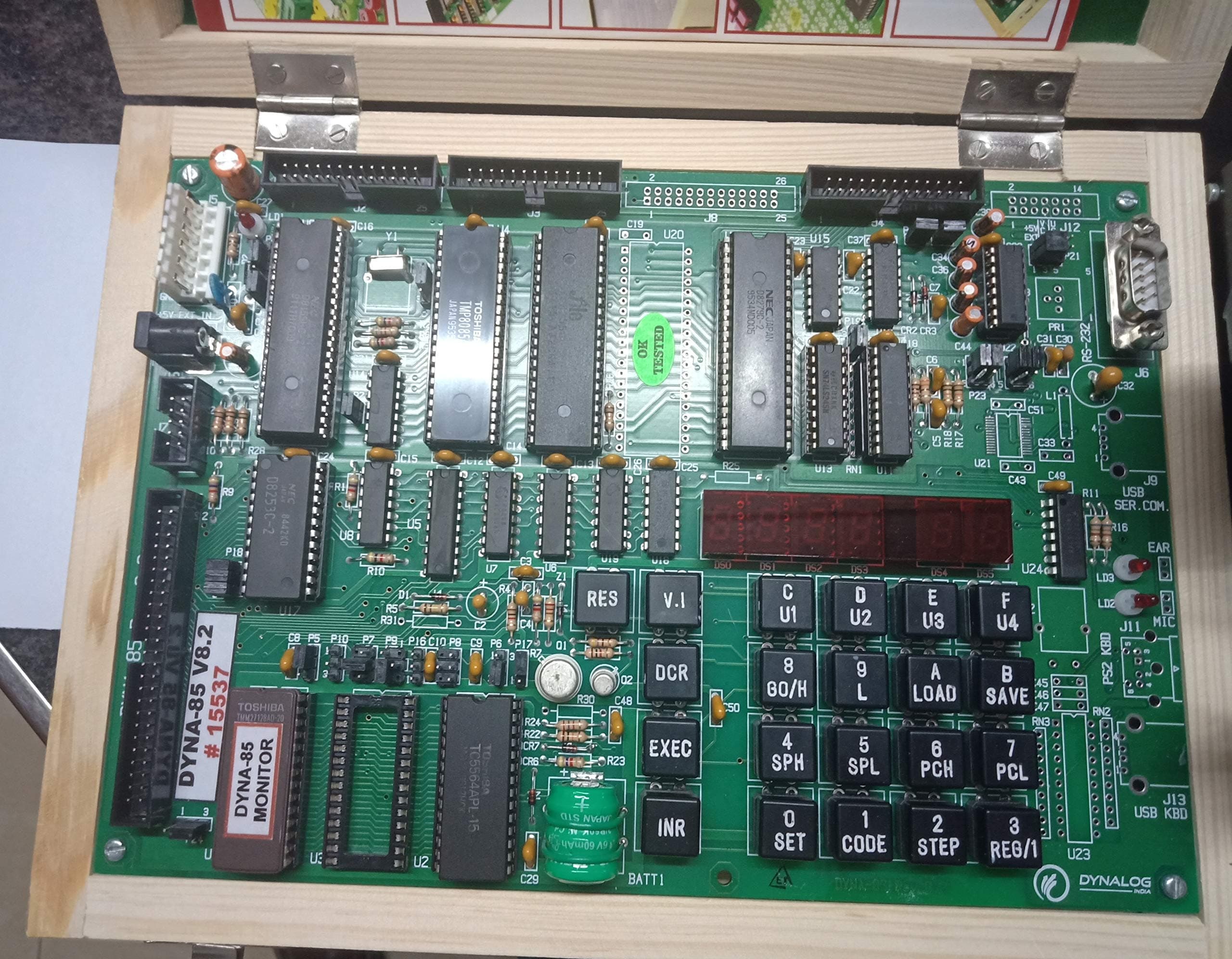 Skyking DYNALOG DYNA 85 8085 Microprocessor Trainer Kit with inbuilt Keyboard and SMPS