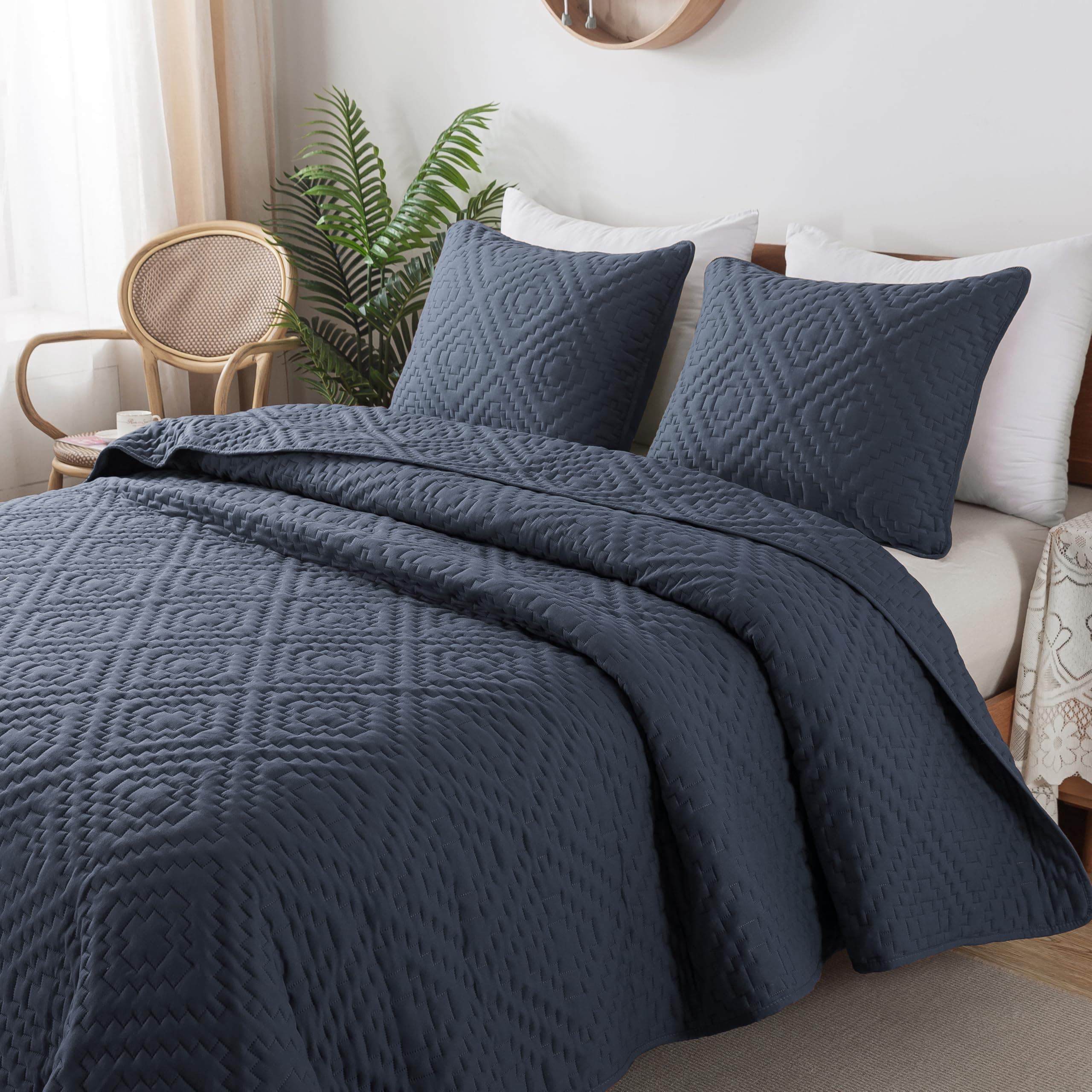 Navy Blue Twin Size Quilt Bedding Sets with Pillow Sham, Boho Lightweight Soft Bedspread Coverlet, Quilted Blanket Thin Comforter Bed Cover for All Season, 2 Pieces, 68x90 inches