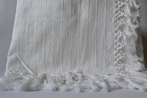 Christmas Table Cloth White – White Bed Linen – Tassel Edge Table cloth – Woven Tassel Edge Table Cloth