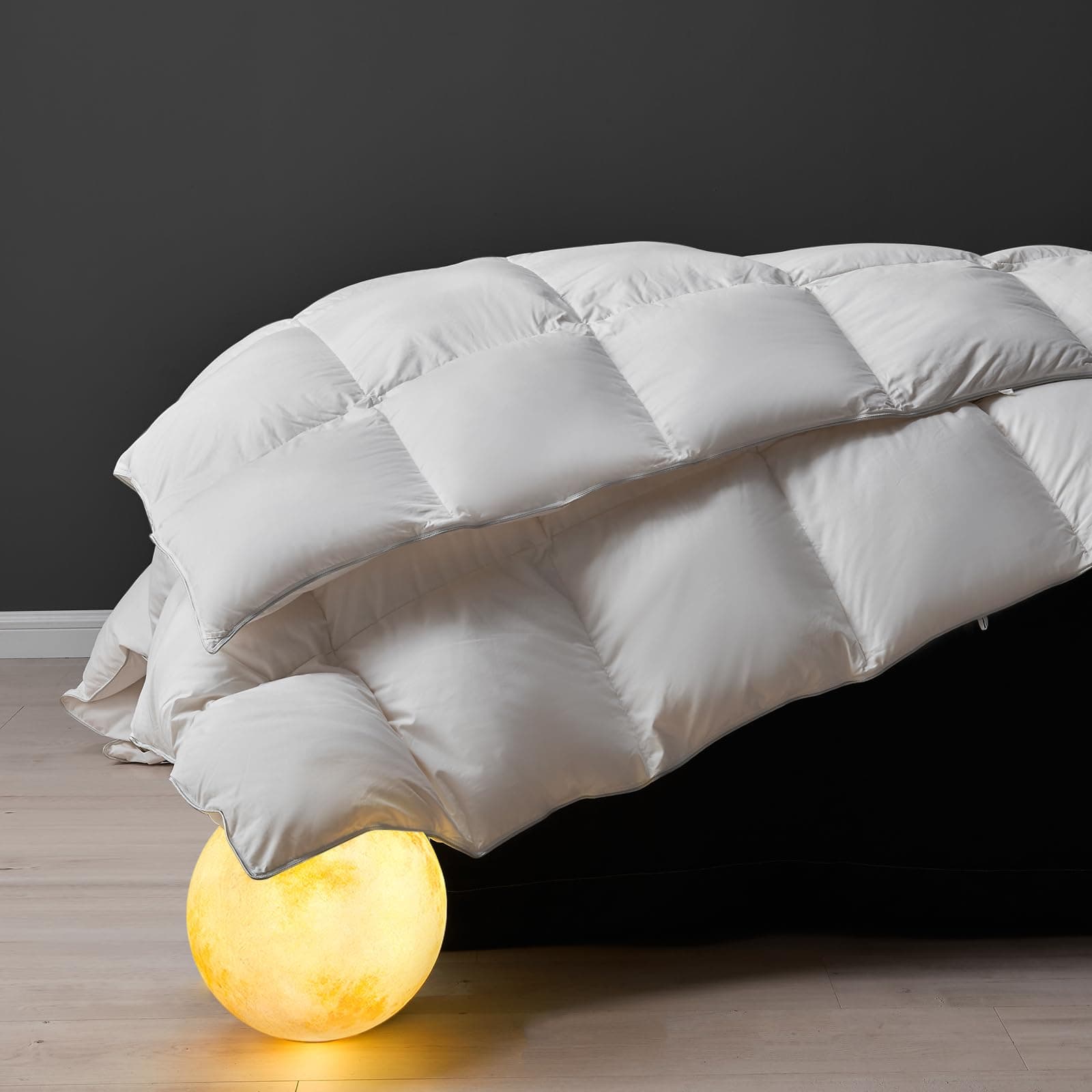 DWR Superior Luxury Feather Down Comforter King Size, Ultra-Soft Rose-Silk Cotton-Blend Fabric, High FP All Season Medium Warmth Bed Duvet Insert(106"x90", White)