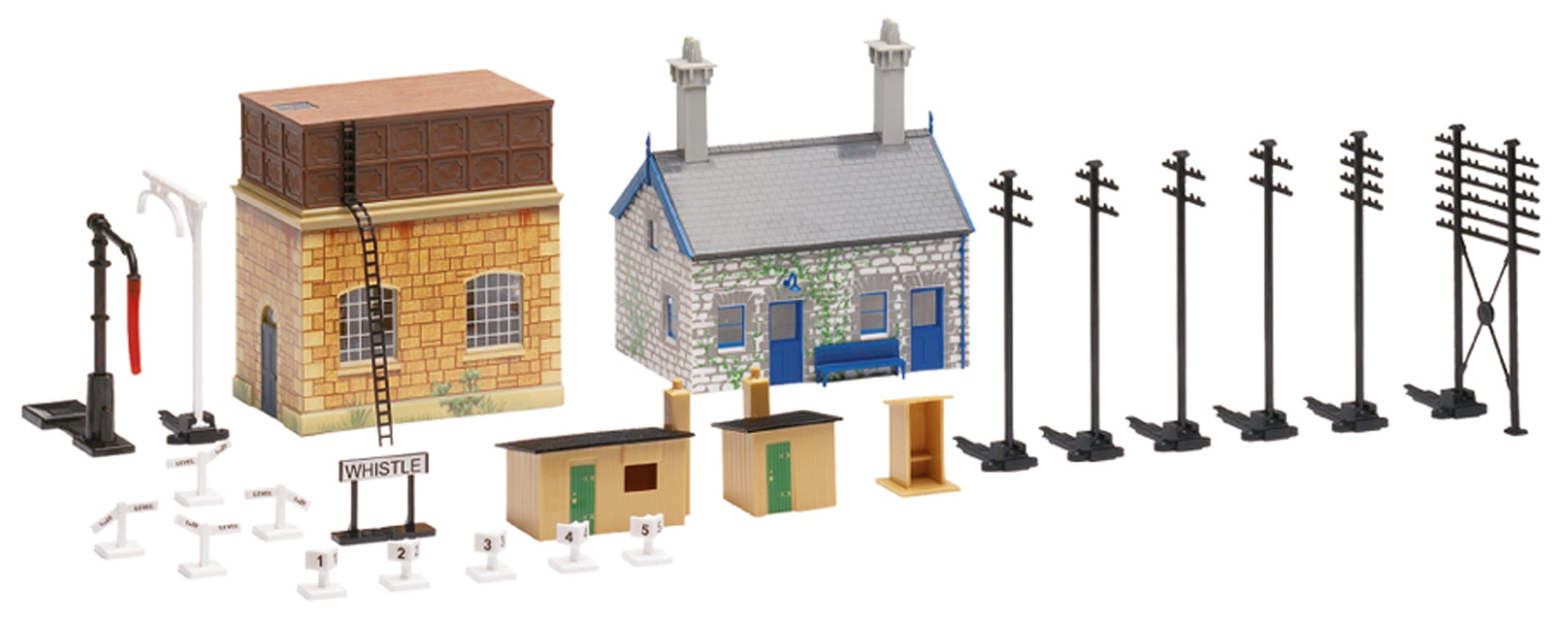 R8228 OO Gauge Building Extension Pack 2, Model Train Accessories for Adding Scenery & Buildings to Model Railway, Includes: Railway Cottage, Water Tower & Trackside Accessories - 1:76 Scale