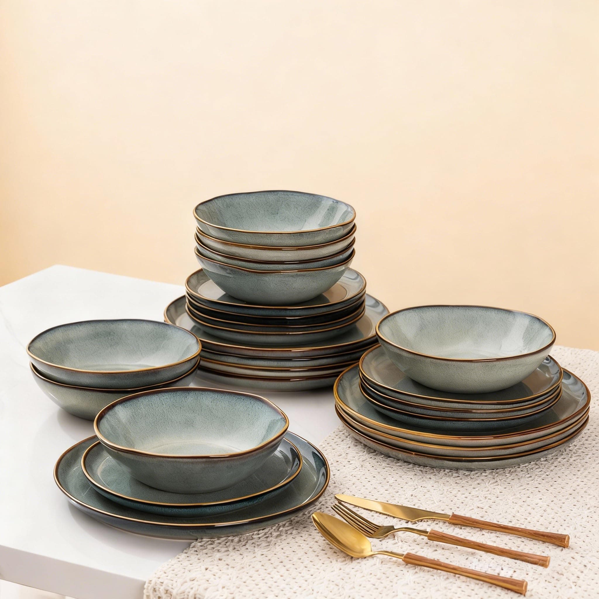 Ceramic Dinnerware Sets,Handmade Reactive Glaze Stoneware Plates and Bowls Sets,Highly Scratch Resistant | Dishwasher & Microwave Safe Dishes Set,Service for 6 (18pc)