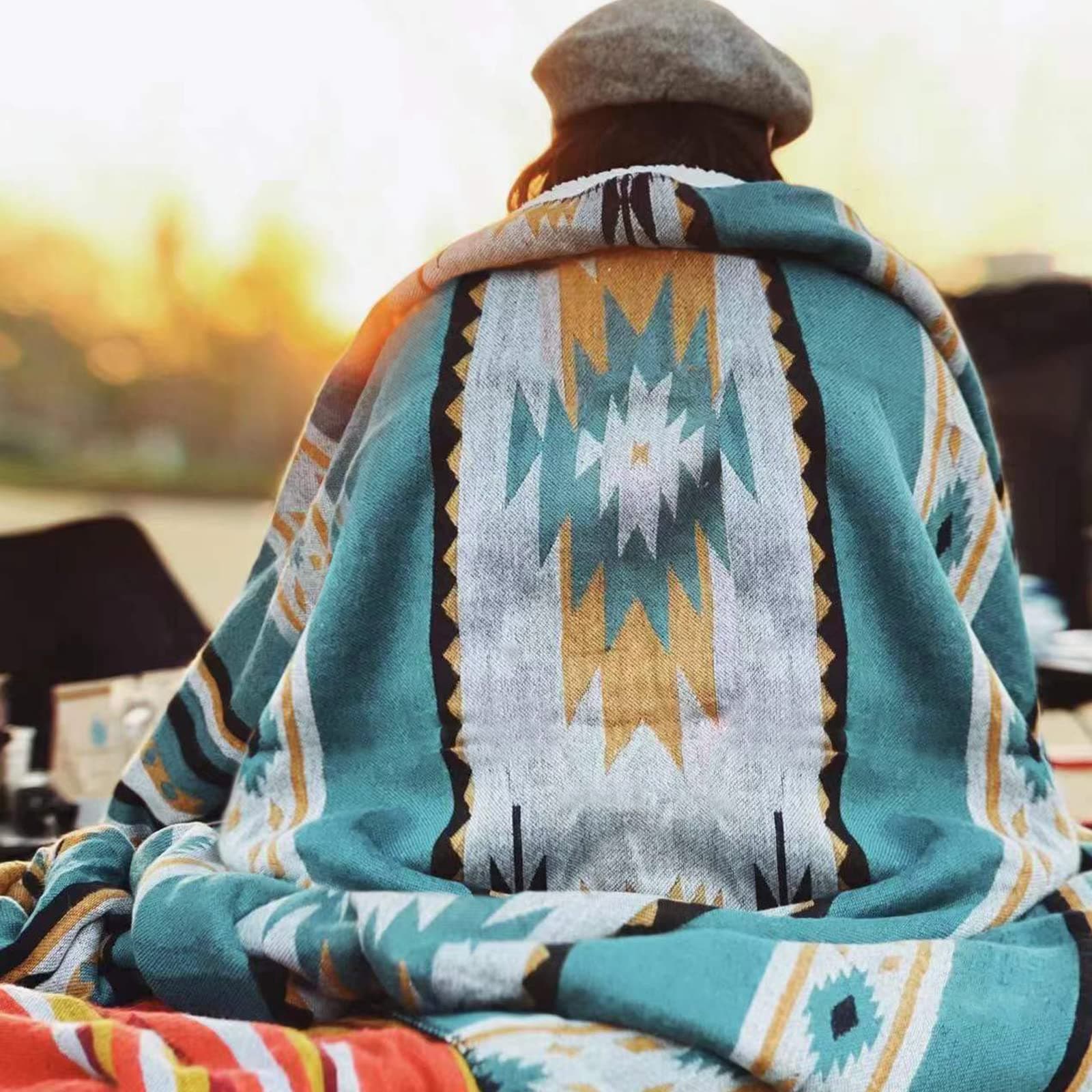 Aztec Patterned Throw Blanket with Soft Sherpa Lining, Traditional Southwestern Navajo Tribal Style Warm Throw for Camping, Outdoor, Light Weight Cozy Boho Blanket for Couch, Bed, 127x152cm, Teal